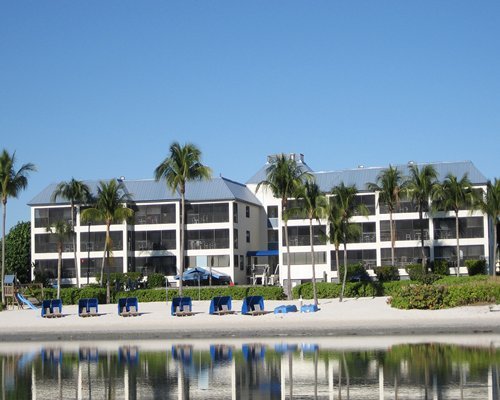 Mariner'S Boathouse And Beach Resort